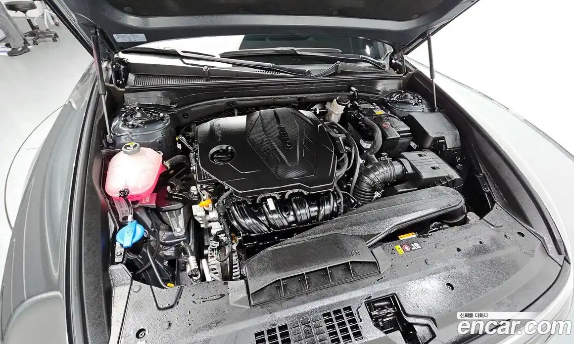 Hyundai Grandeur 2023 2.5 автомат (гидро), фото 6