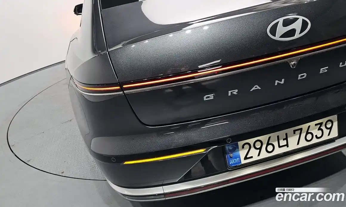 Hyundai Grandeur 2023 2.5 автомат (гидро), фото 9