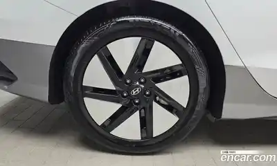 Hyundai Ioniq 6 2024 0.1 автомат (гидро), миниатюра 5