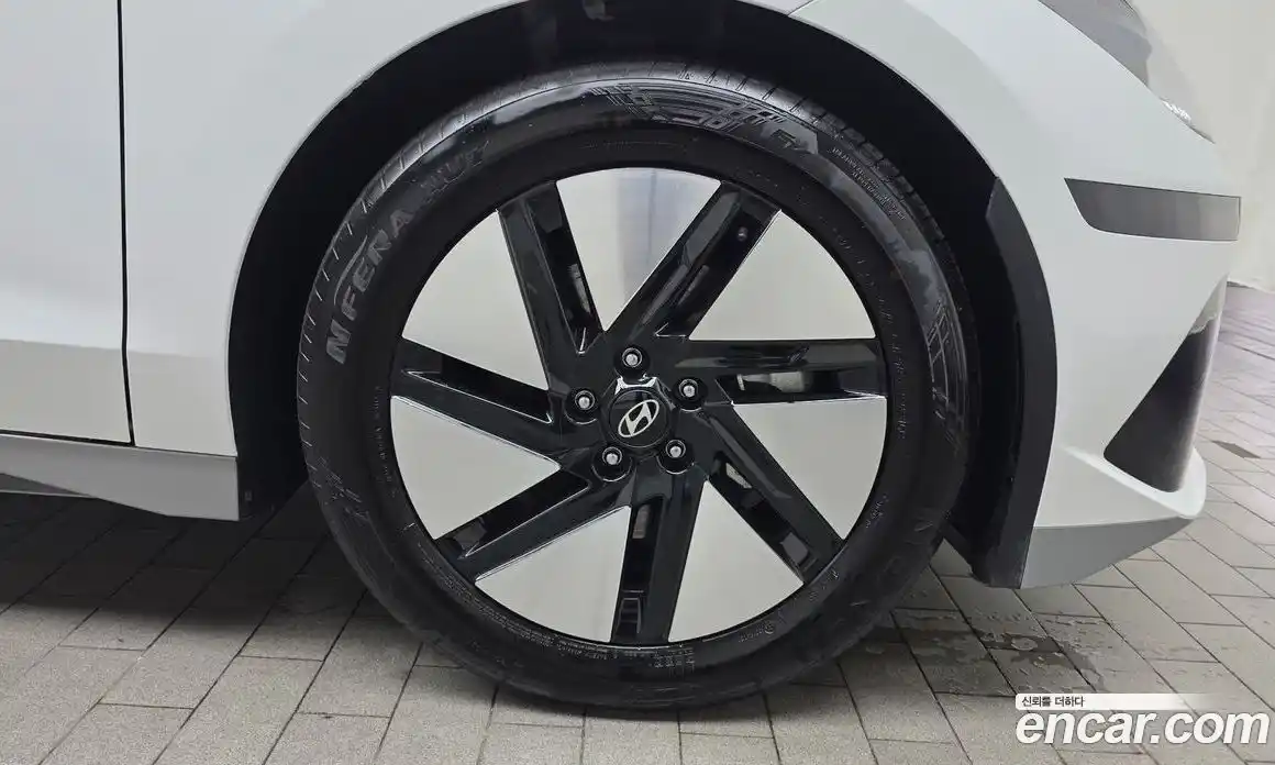 Hyundai Ioniq 6 2024 0.1 автомат (гидро), фото 7