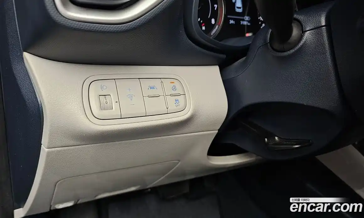 Hyundai Venue 2021 1.6 автомат (гидро), фото 27