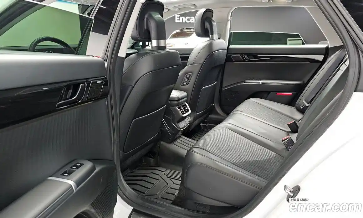 Hyundai Grandeur 2023 2.5 автомат (гидро), фото 11