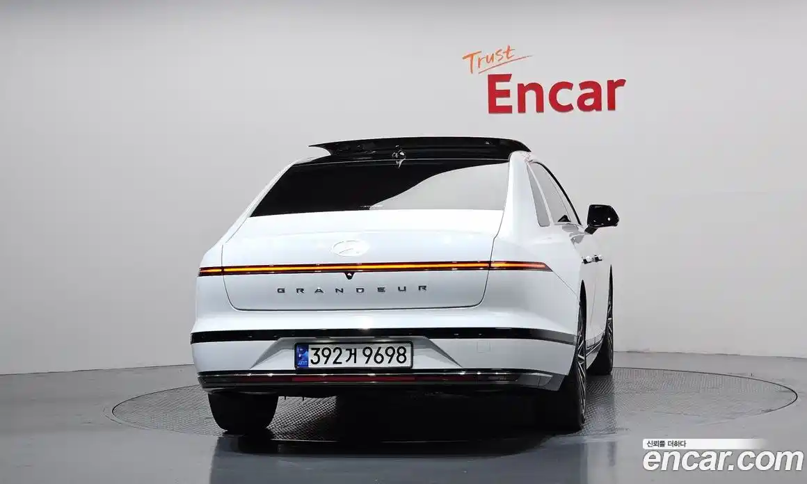 Hyundai Grandeur 2023 2.5 автомат (гидро), фото 4