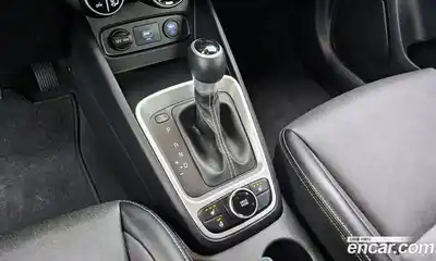 Hyundai Venue 2019 1.6 автомат (гидро), миниатюра 12