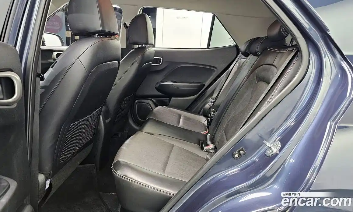 Hyundai Venue 2019 1.6 автомат (гидро), фото 18