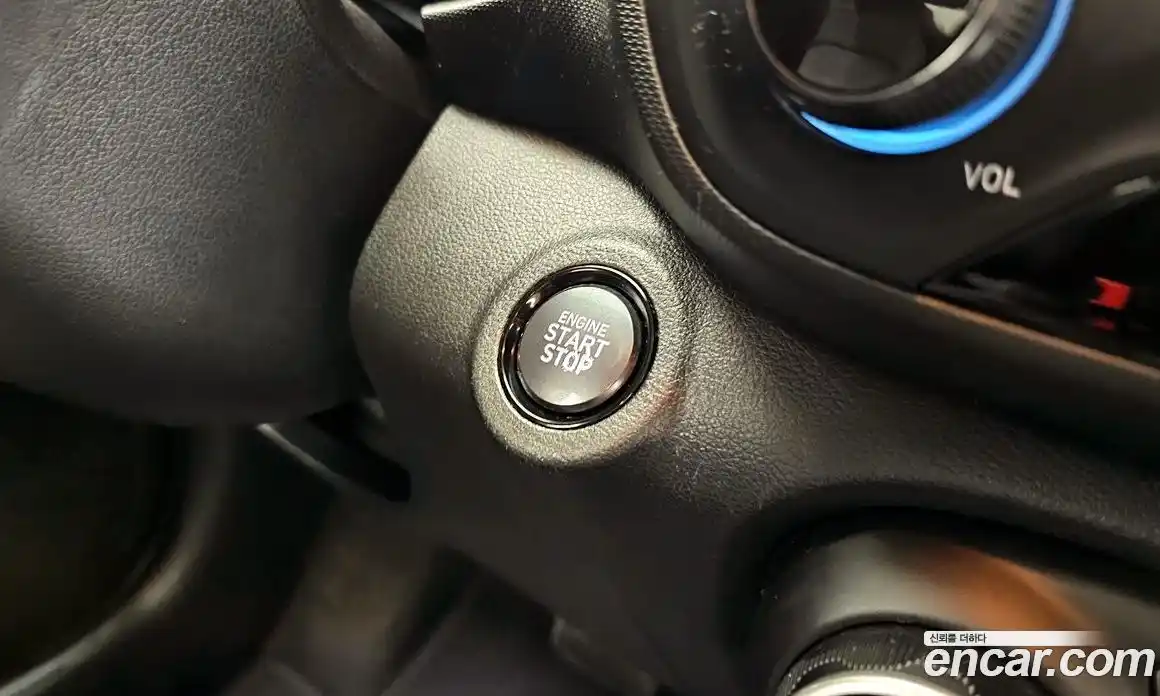 Hyundai Venue 2019 1.6 автомат (гидро), фото 26