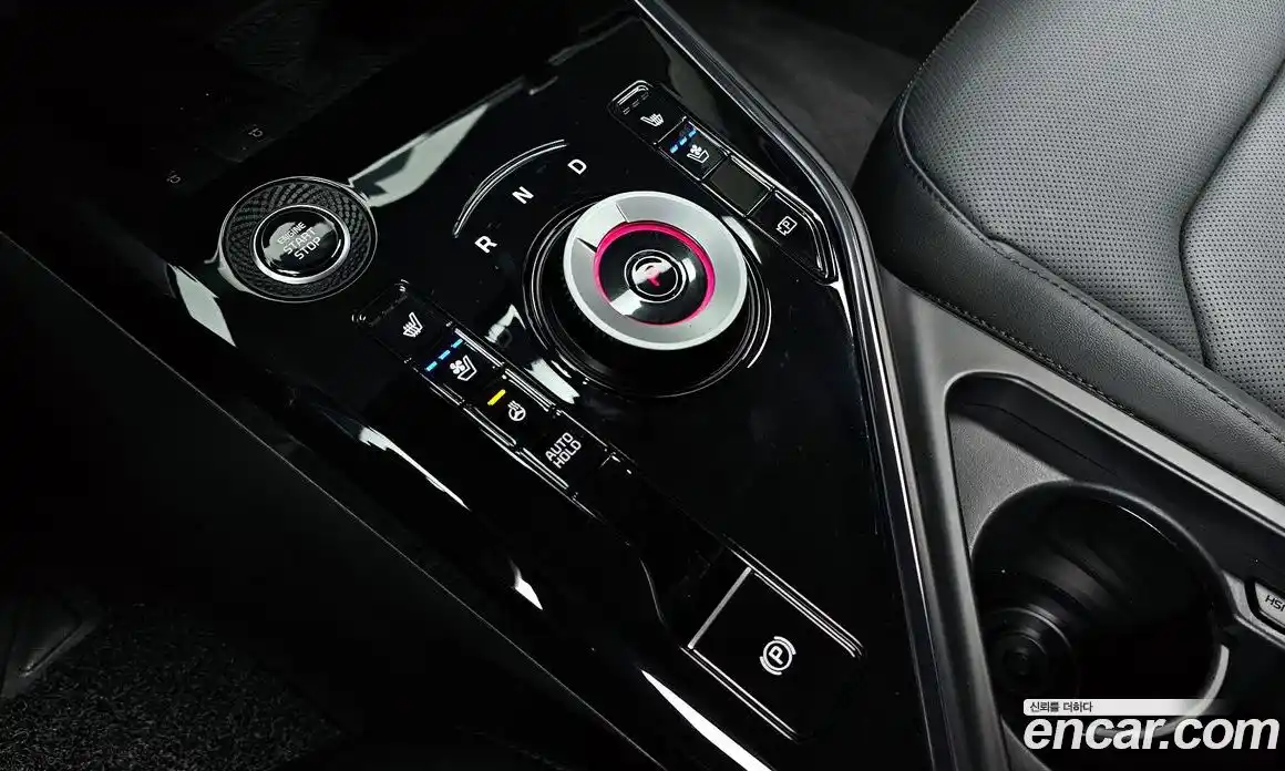 Kia Niro 2025 1.6 автомат (гидро), фото 12