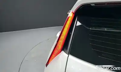Kia Niro 2025 1.6 автомат (гидро), миниатюра 9