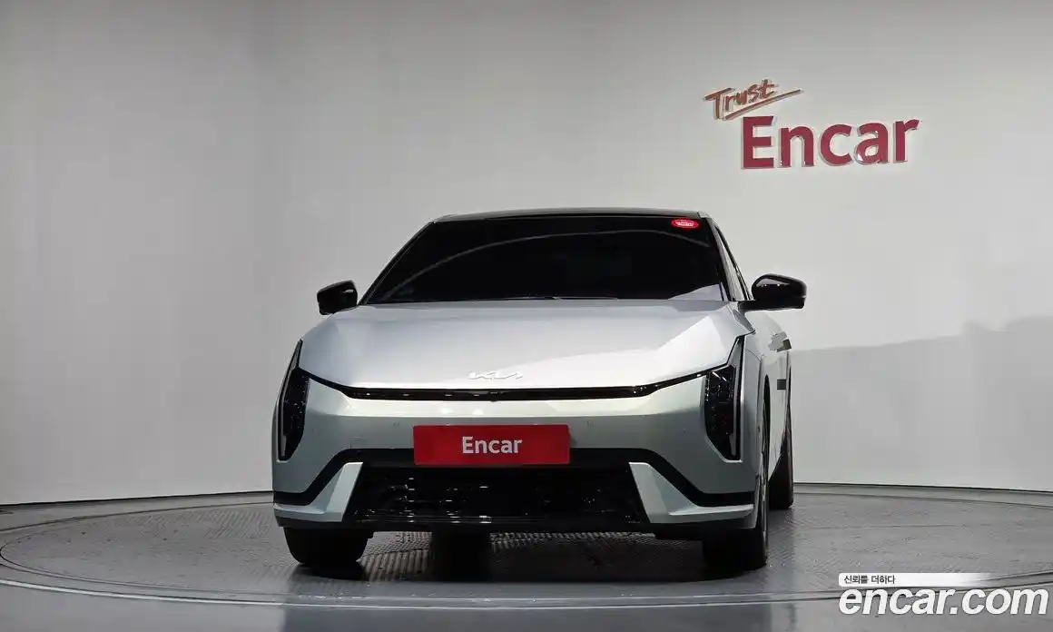 Kia EV4 2025 0.2 автомат (гидро), фото 3