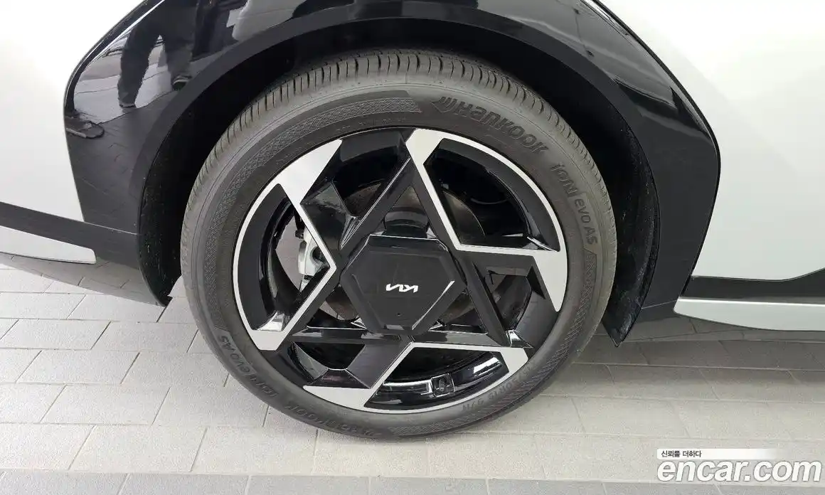 Kia EV4 2025 0.2 автомат (гидро), фото 5