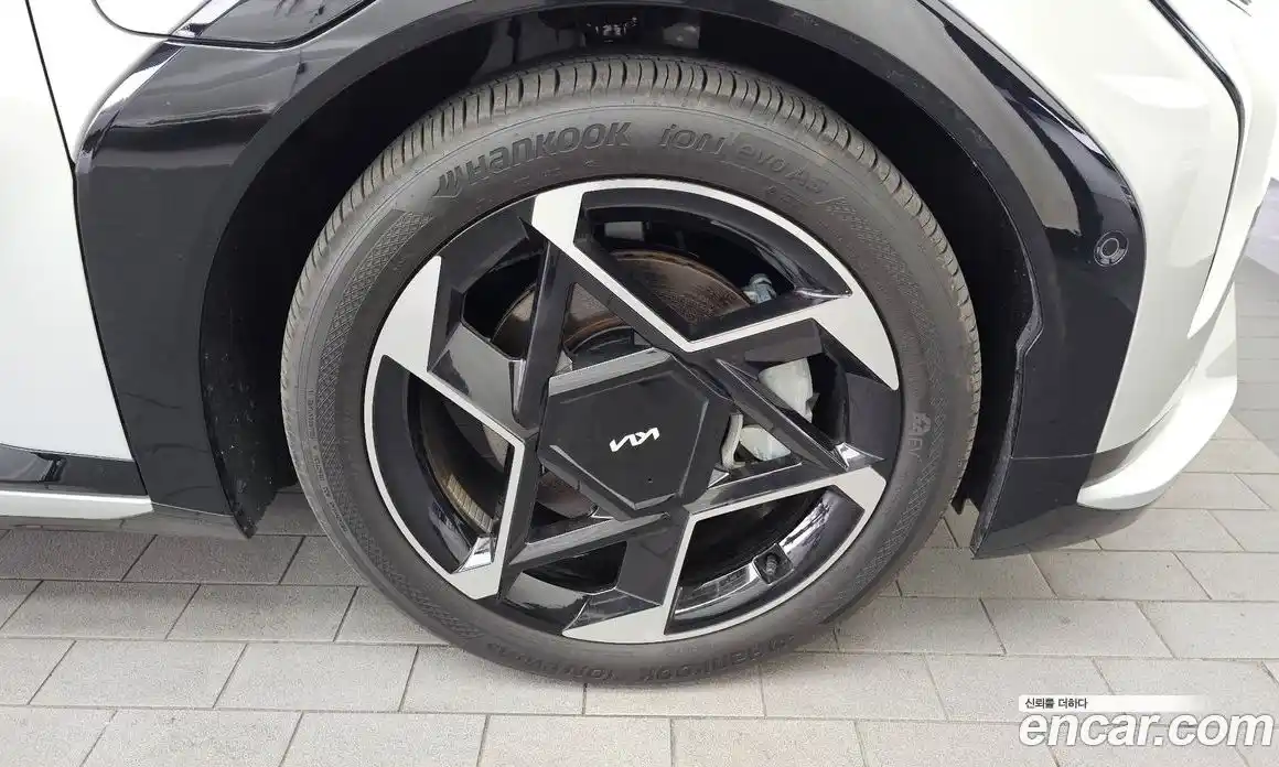Kia EV4 2025 0.2 автомат (гидро), фото 7
