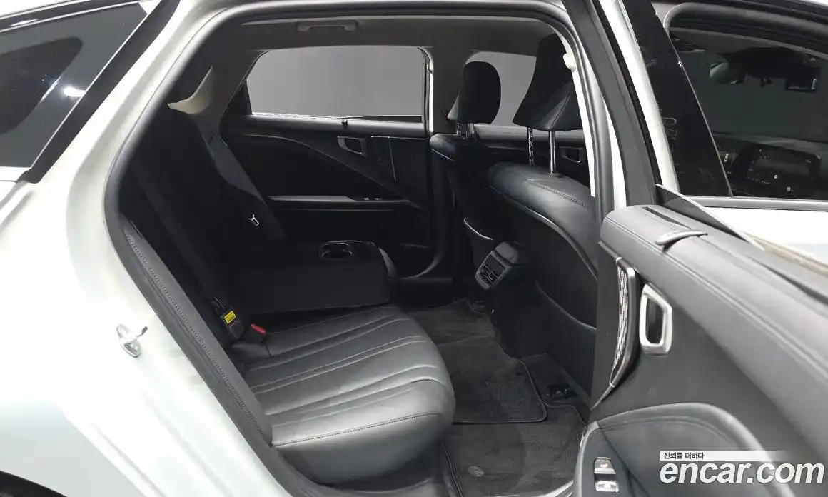 Kia K8 2024 1.6 автомат (гидро), фото 18