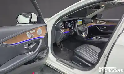 Mercedes-Benz E-Class 2017 2.0 автомат (гидро), миниатюра 12