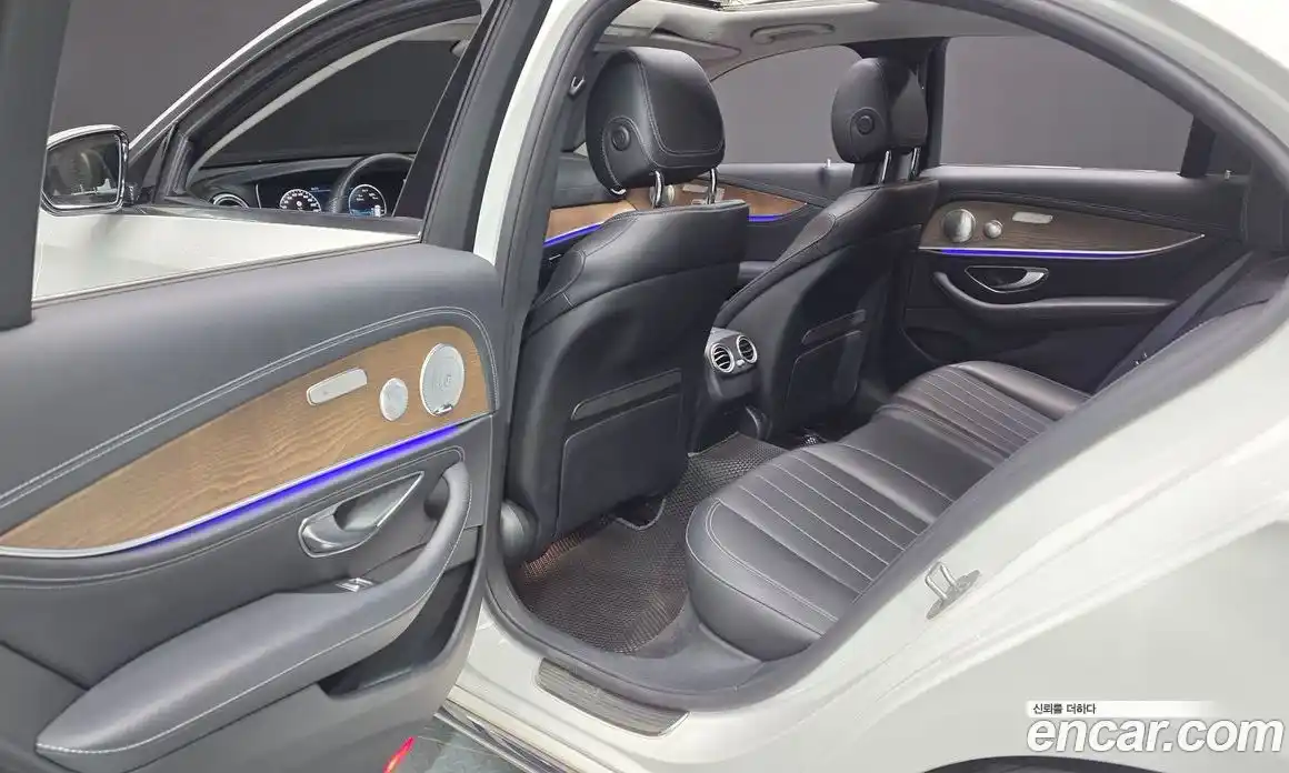 Mercedes-Benz E-Class 2017 2.0 автомат (гидро), фото 17