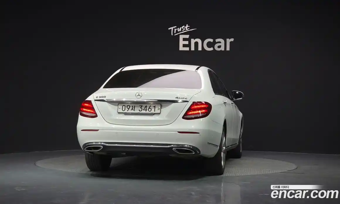 Mercedes-Benz E-Class 2017 2.0 автомат (гидро), фото 3