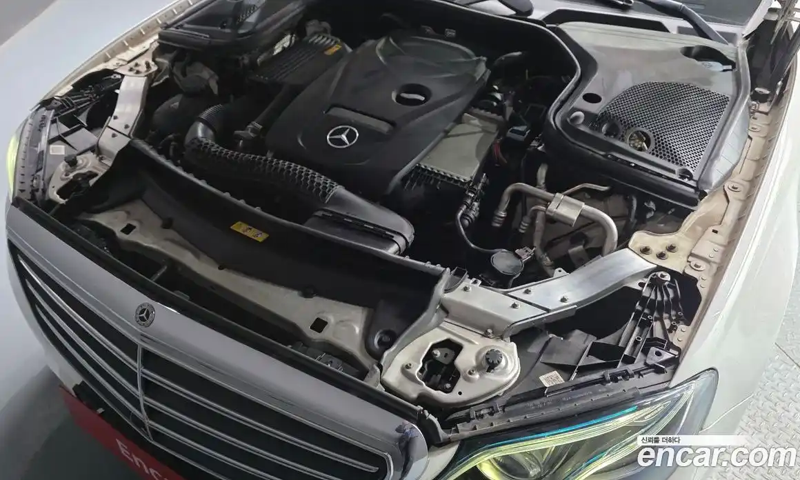 Mercedes-Benz E-Class 2017 2.0 автомат (гидро), фото 5