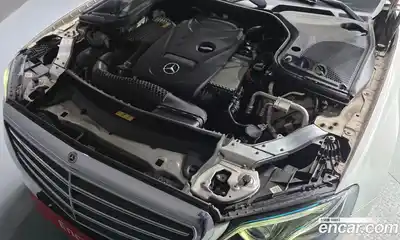 Mercedes-Benz E-Class 2017 2.0 автомат (гидро), миниатюра 5