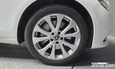 Mercedes-Benz E-Class 2017 2.0 автомат (гидро), миниатюра 6