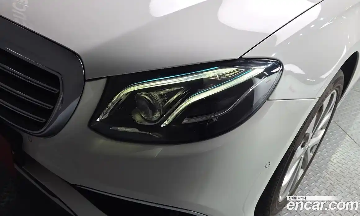 Mercedes-Benz E-Class 2017 2.0 автомат (гидро), фото 7