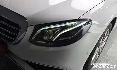 Mercedes-Benz E-Class 2017 2.0 автомат (гидро), миниатюра 7