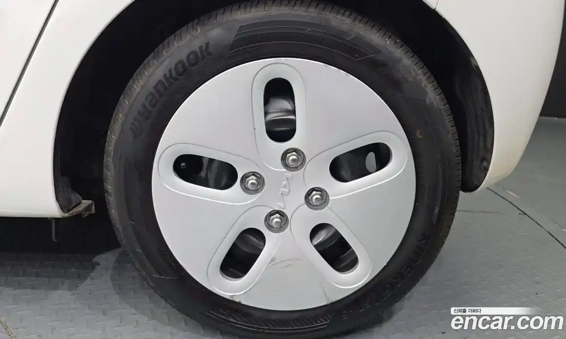 Kia Ray 2022 1.0 автомат (гидро), фото 7