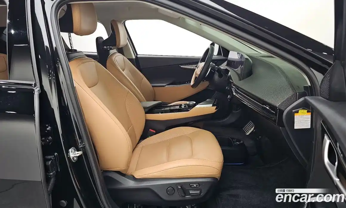 Kia EV6 2023 0.1 автомат (гидро), фото 16