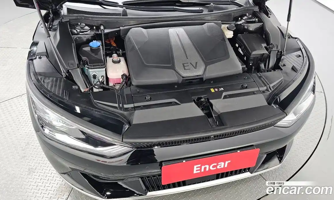 Kia EV6 2023 0.1 автомат (гидро), фото 5