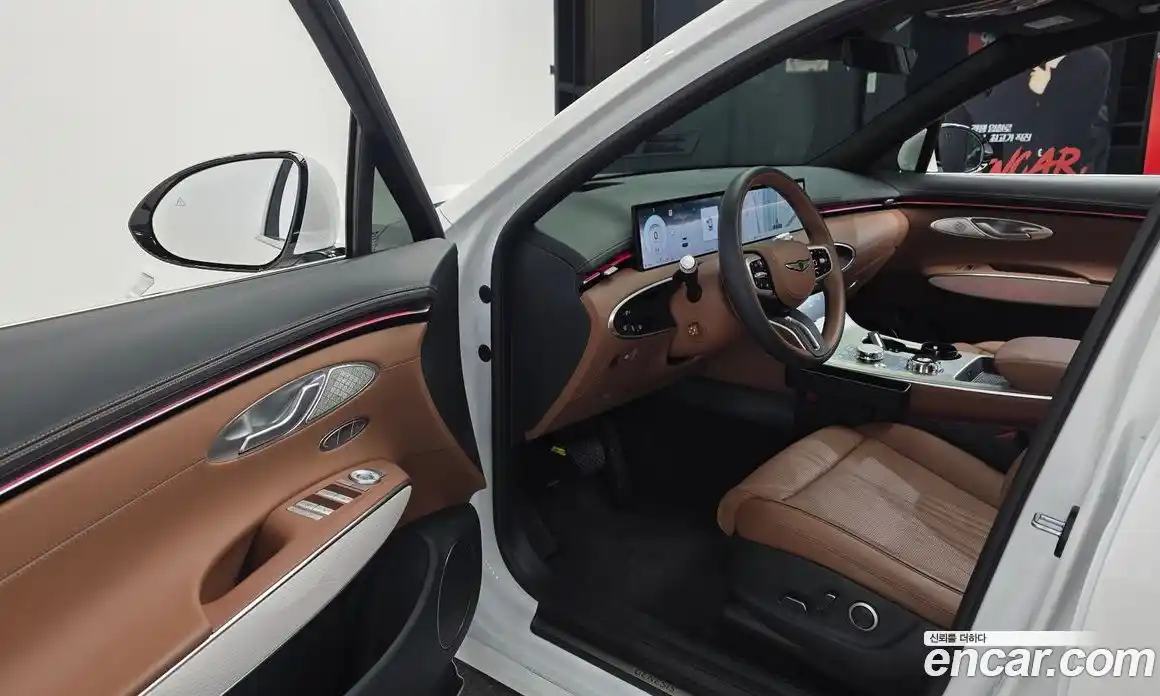 Genesis GV70 2026 2.5 автомат (гидро), фото 10