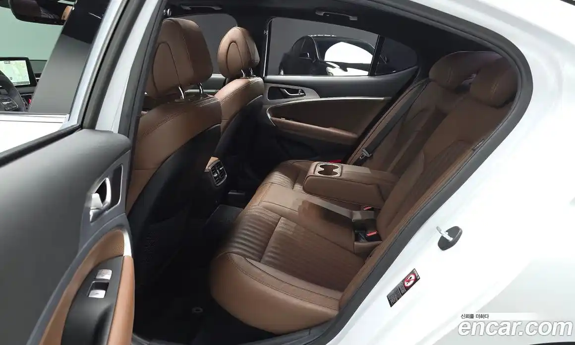 Genesis G70 2019 2.0 автомат (гидро), фото 18