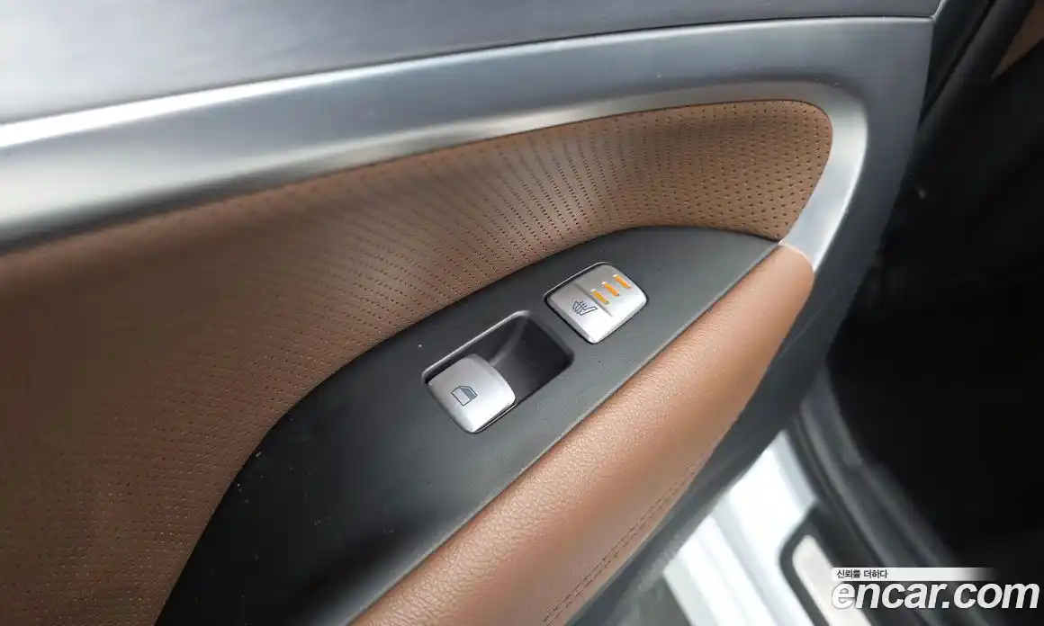 Genesis G70 2019 2.0 автомат (гидро), фото 25