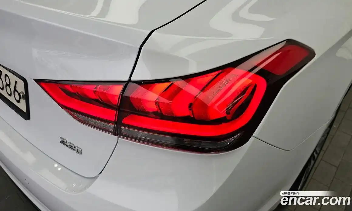 Genesis G80 2018 2.2 автомат (гидро), фото 9