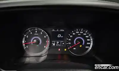 SsangYong TIBOLI 2024 1.5 автомат (гидро), миниатюра 8
