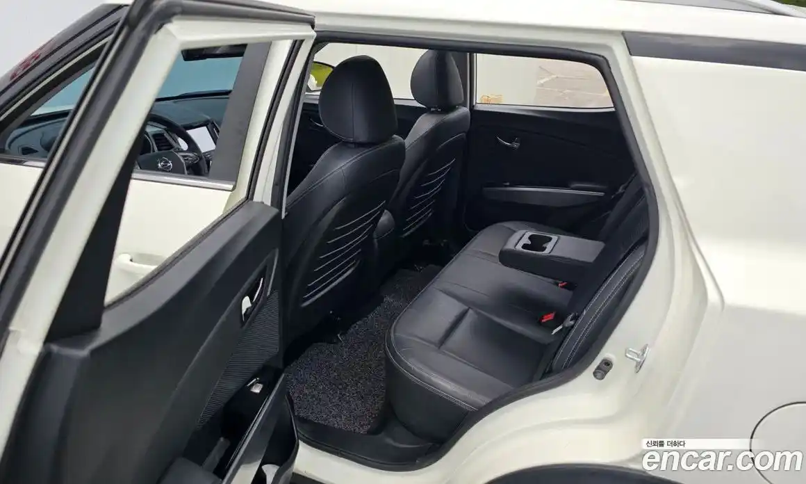 SsangYong TIBOLI 2017 1.6 автомат (гидро), фото 17