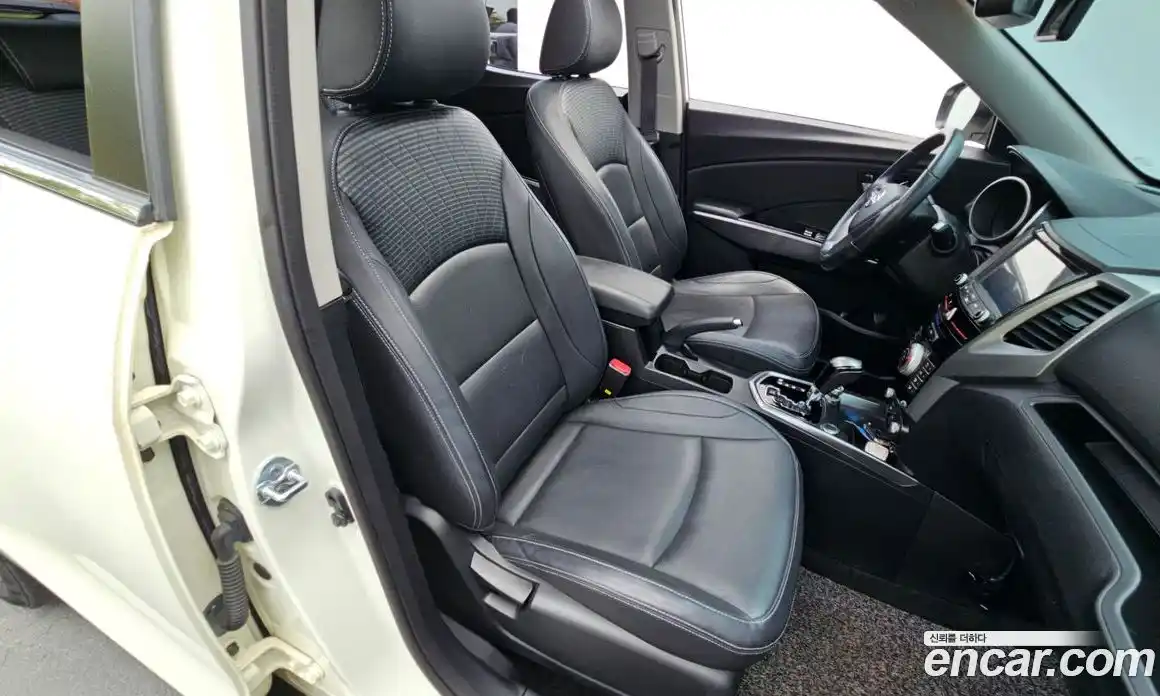 SsangYong TIBOLI 2017 1.6 автомат (гидро), фото 24