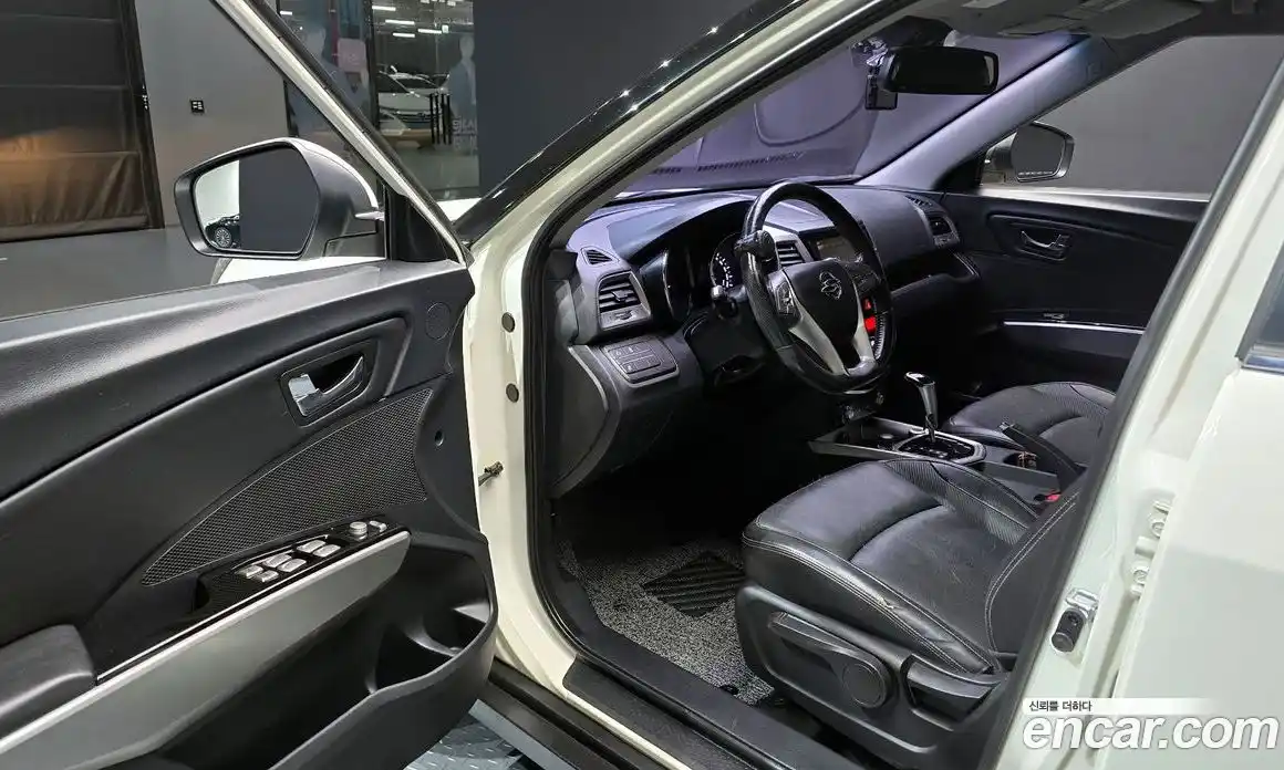 SsangYong TIBOLI 2015 1.6 автомат (гидро), фото 13