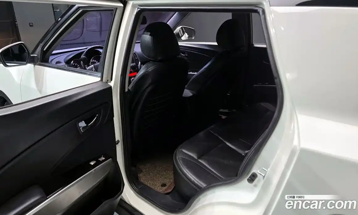 SsangYong TIBOLI 2015 1.6 автомат (гидро), фото 16