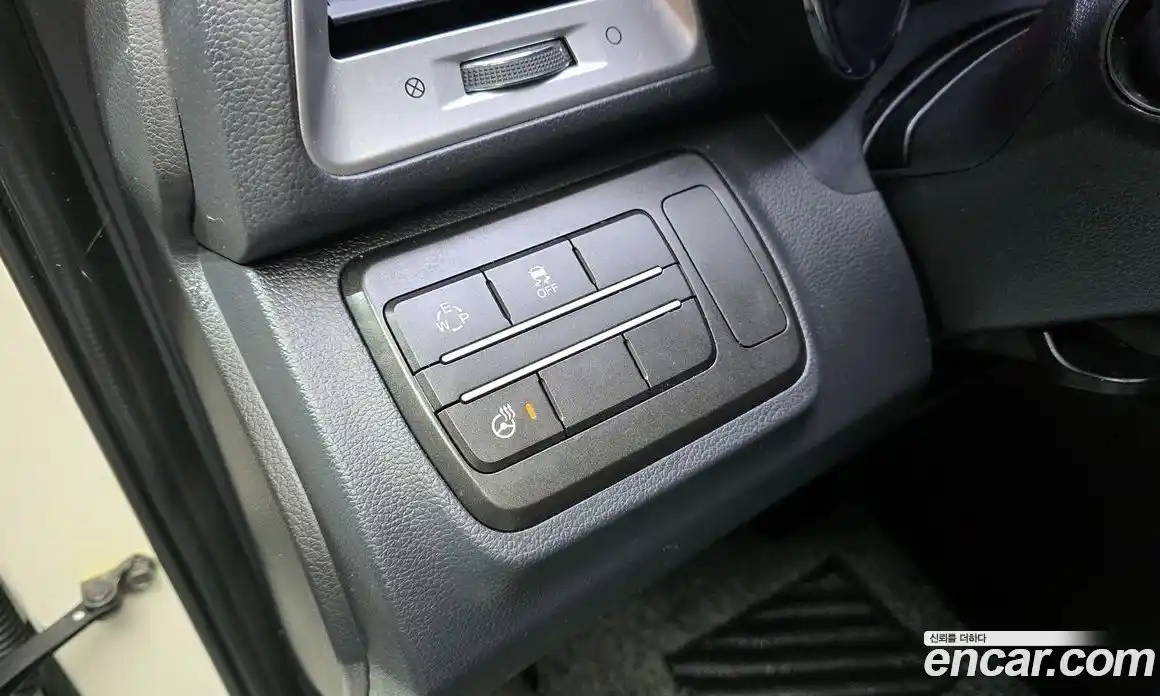 SsangYong TIBOLI 2015 1.6 автомат (гидро), фото 24