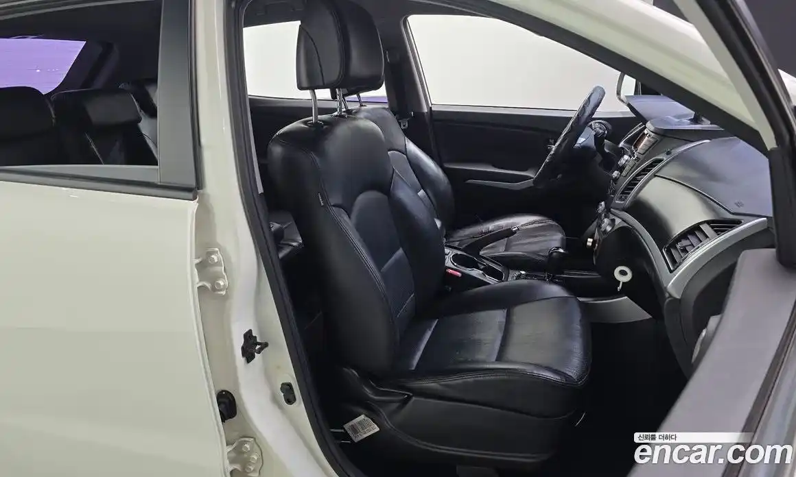 SsangYong Korando 2013 2.0 автомат (гидро), фото 12