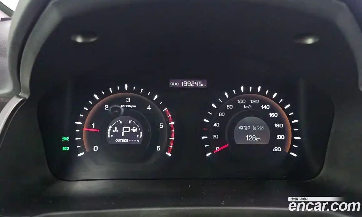 SsangYong Korando 2014 2.0 автомат (гидро), фото 8