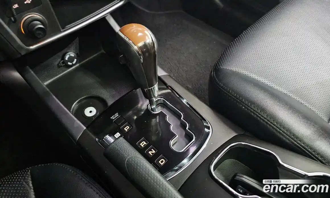 SsangYong Korando 2014 2.0 автомат (гидро), фото 9