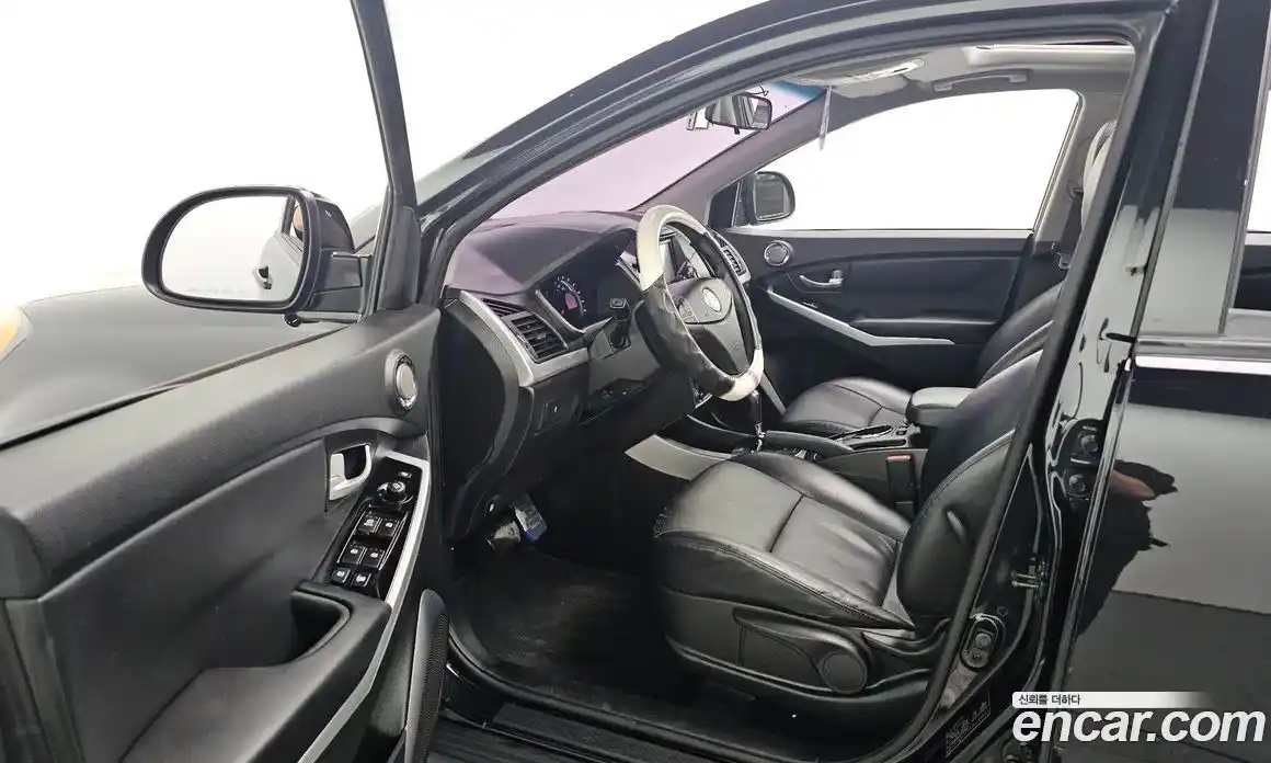 SsangYong Korando 2014 2.0 автомат (гидро), фото 10