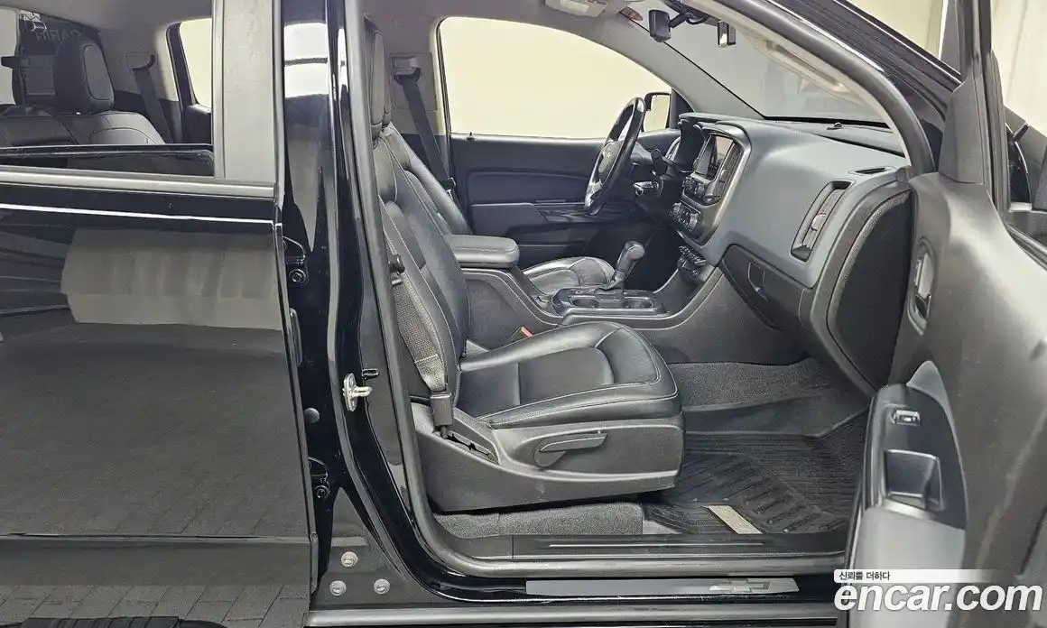 Chevrolet Colorado 2021 3.6 автомат (гидро), фото 16