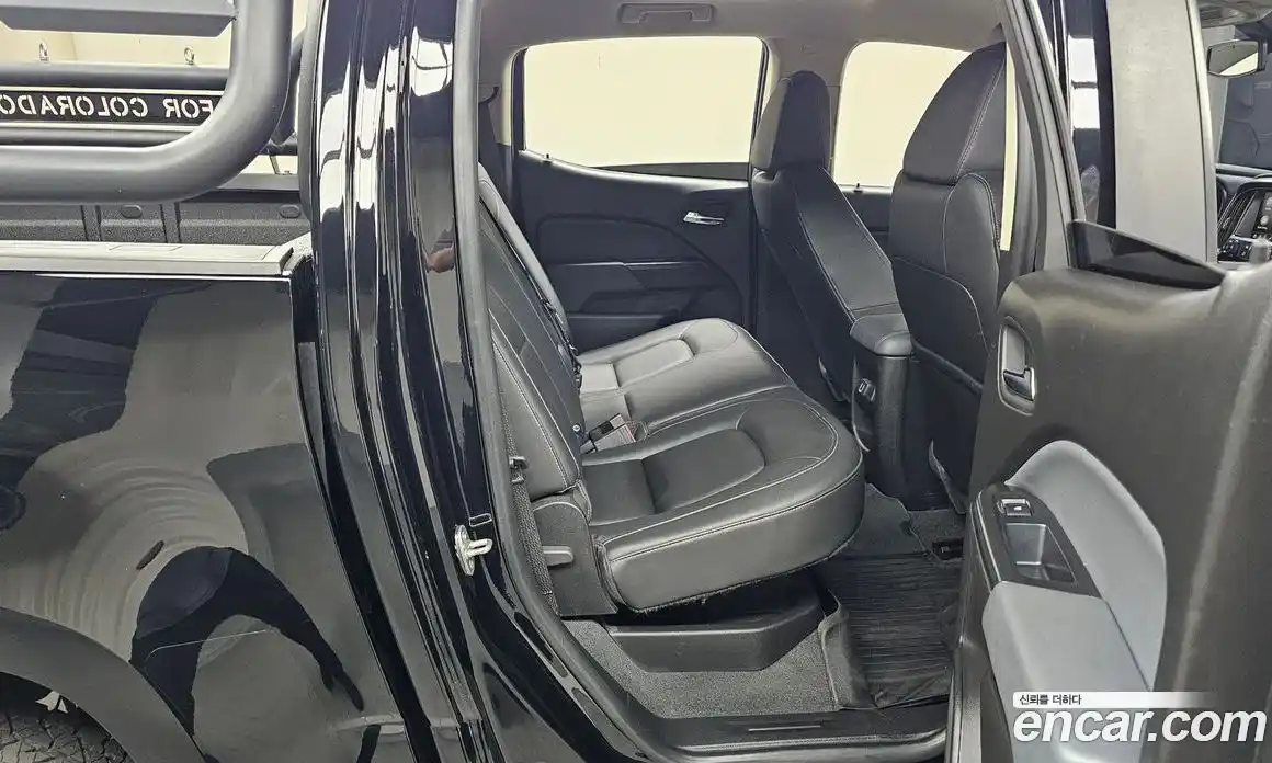Chevrolet Colorado 2021 3.6 автомат (гидро), фото 17