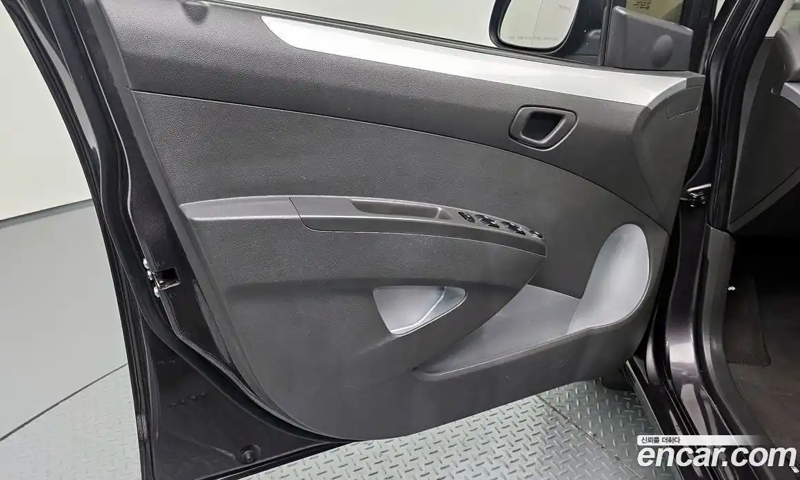 Chevrolet Spark 2014 1.0 автомат (гидро), фото 14