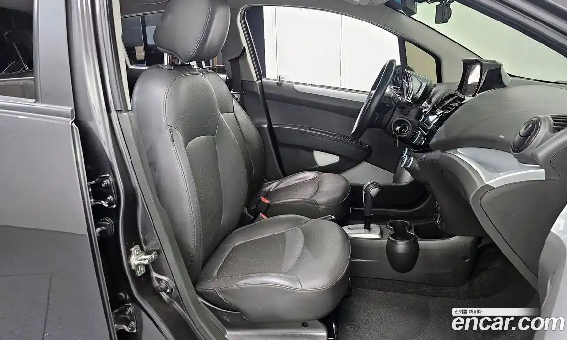 Chevrolet Spark 2014 1.0 автомат (гидро), фото 16
