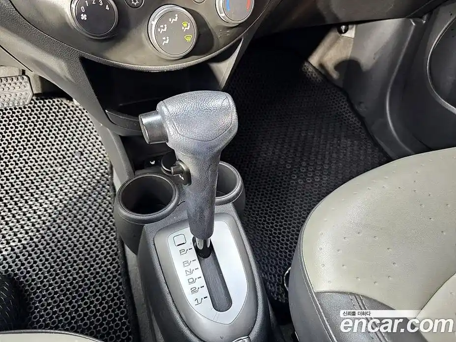 Chevrolet Matiz 2011 1.0 автомат (гидро), фото 15