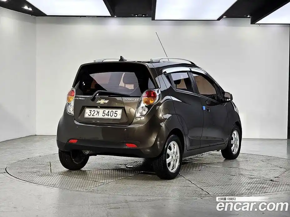 Chevrolet Matiz 2011 1.0 автомат (гидро), фото 4