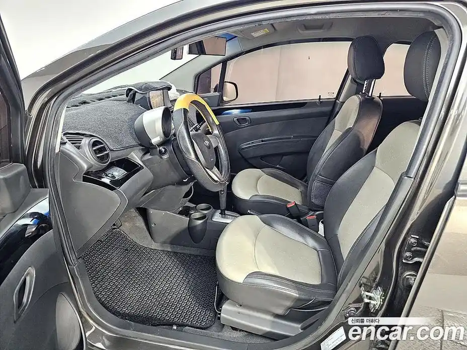 Chevrolet Matiz 2011 1.0 автомат (гидро), фото 8