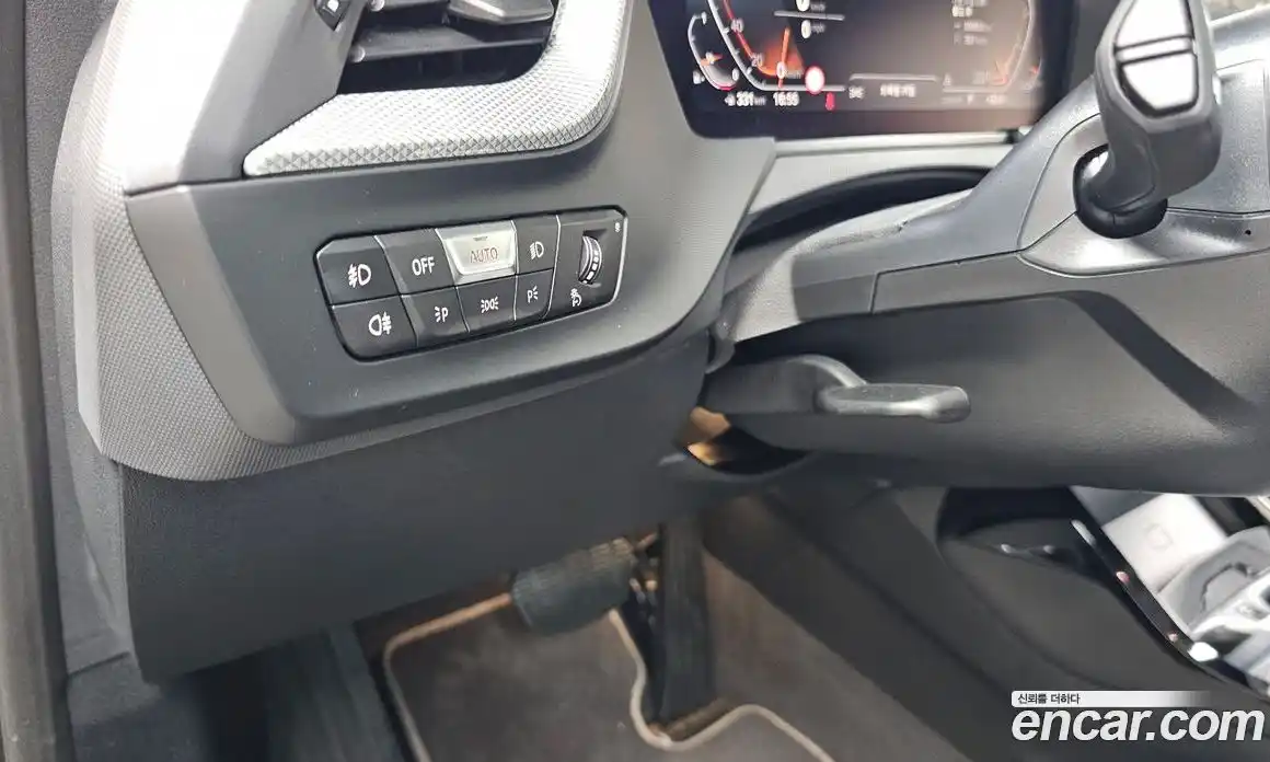 BMW 1 серия 2023 2.0 автомат (гидро), фото 26