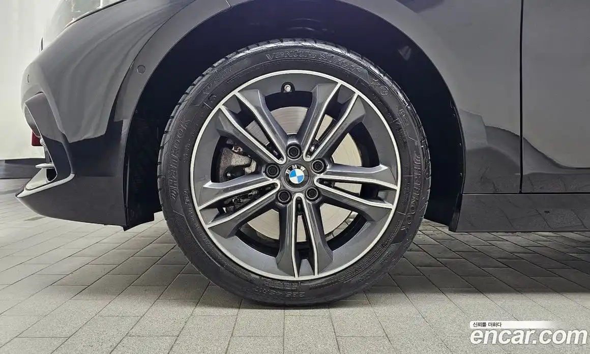 BMW 1 серия 2023 2.0 автомат (гидро), фото 5